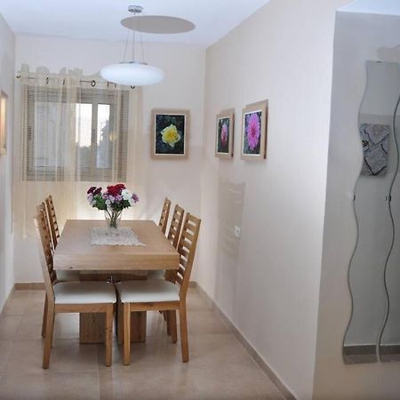 Mory'S Place - Luxurious Holiday Apartment أراد المظهر الخارجي الصورة